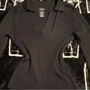 justify black long sleeve collared v-neck
